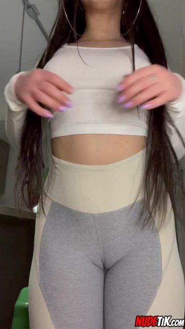 411 100lbs Do You Like Short Girls W Big Tits 001.jpeg