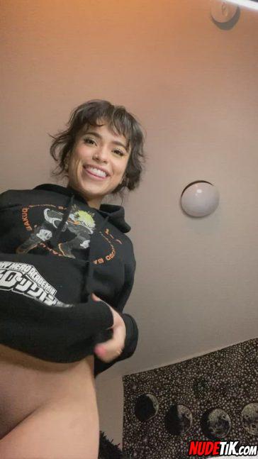 Are We Fucking On The First Date 001 1.jpeg