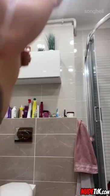 Im 19 Years Old But I Can Fuck Like A Pro 001.jpeg