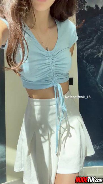 Just A Little Girl Who Loves Strangers Attention F09f9887 001.jpeg